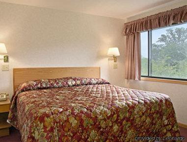 Travelodge Indianapolis Castleton Quarto foto